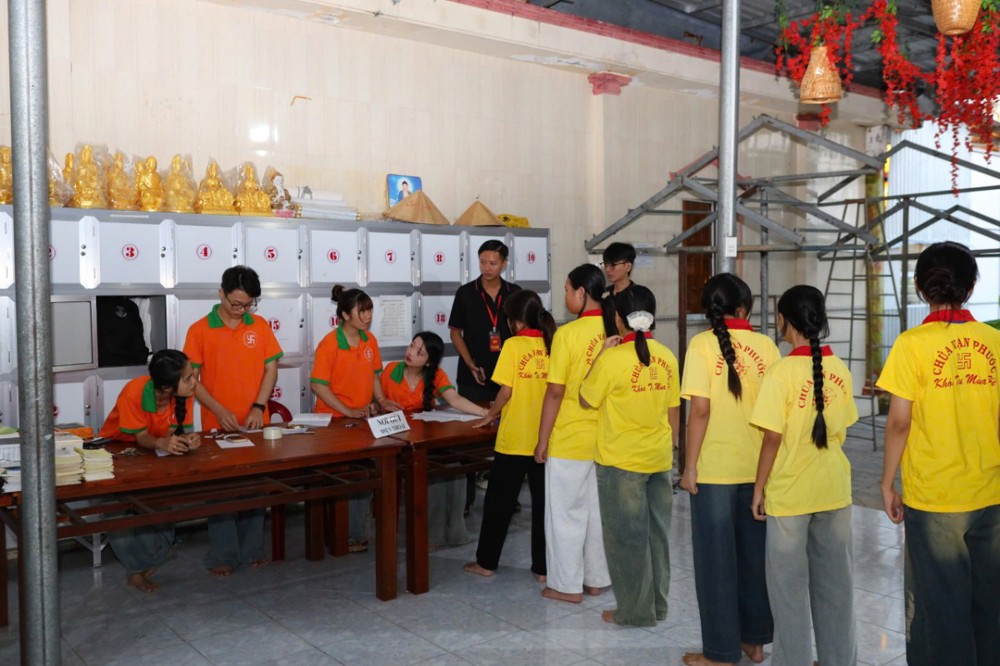 Các bạn trẻ đến tham dự chương trình với tâm thái hào hứng Các bạn trẻ đến tham dự chương trình với tâm thái hào hứng