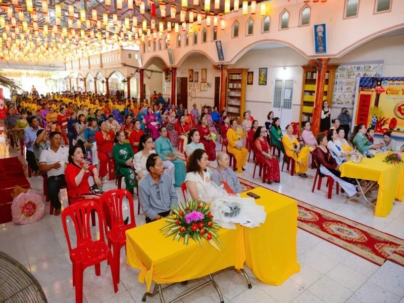 Chương trình của Vì Ngày Mai gieo hạt giống yêu thương, biết ơn và tự tin cho thanh thiếu niên.