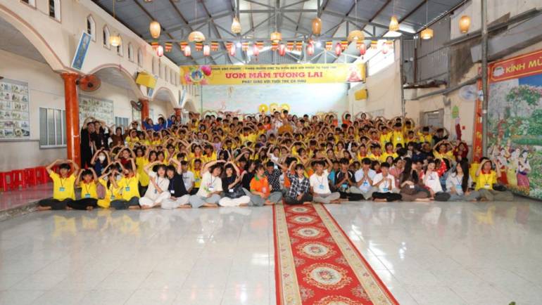 Hơn 300 bạn trẻ tham dự khóa tu “Ươm Mầm Tương Lai 15 – Khai Tâm Đón Tết”