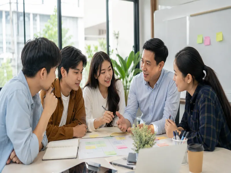 Định hướng không chỉ dành cho lúc hoang mang, mà là hành trình cần bắt đầu sớm để thấu hiểu bản thân và vững vàng.